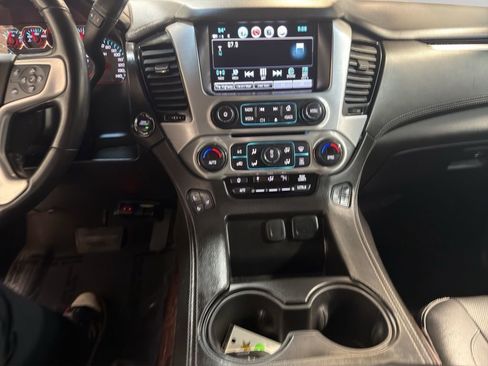 Used 2020 GMC Yukon XL SLT AWD/4WD image 13