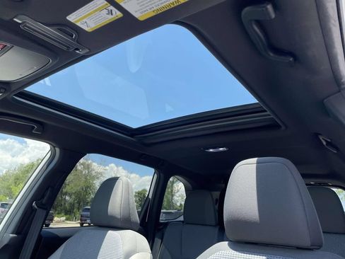Certified 2025 Subaru Forester Premium AWD/4WD image 9