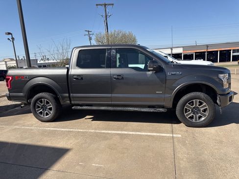 Used 2017 Ford F150 Lariat image 4