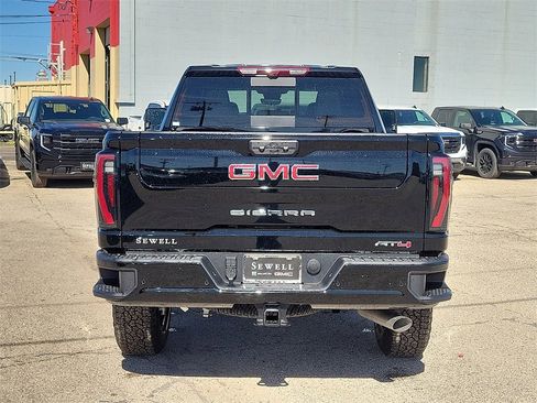 New 2026 GMC Sierra 2500 AT4 image 4