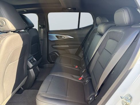 New 2026 Chevrolet Equinox EV LT image 13