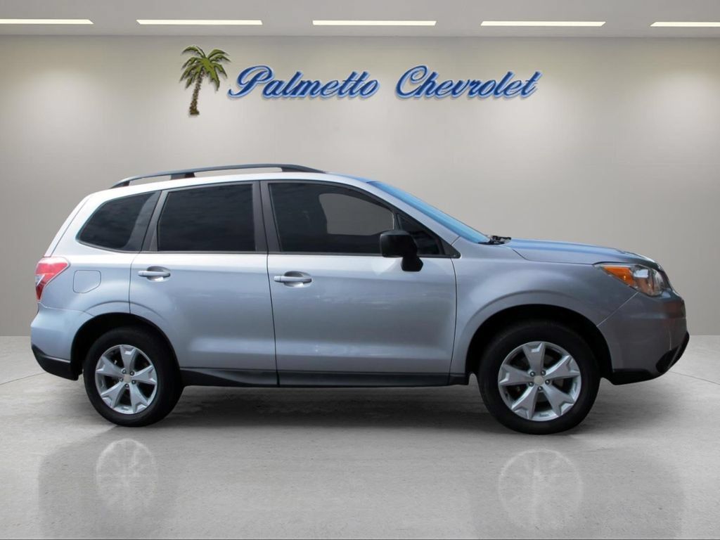 Used 2016 Subaru Forester 2.5i w/ Alloy Wheel Package AWD/4WD image 2