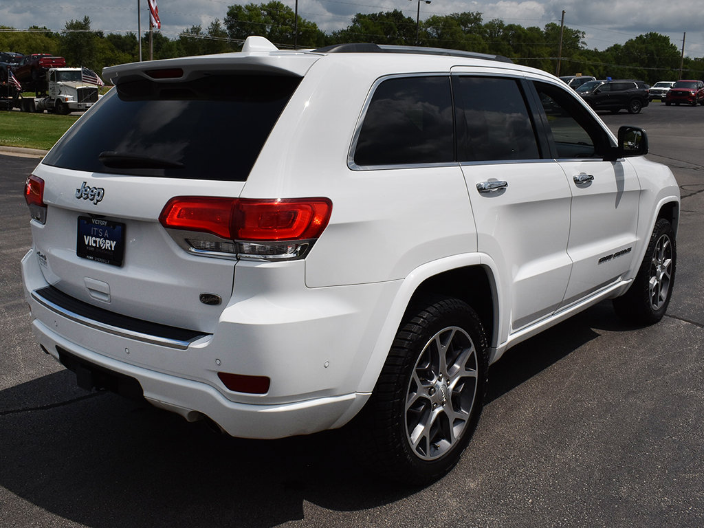 Used 2020 Jeep Grand Cherokee Overland AWD/4WD image 16