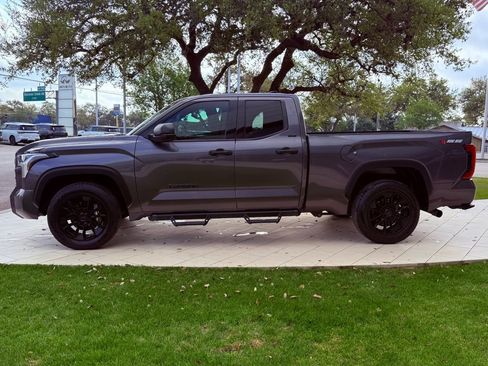 Used 2022 Toyota Tundra SR5 RWD image 9