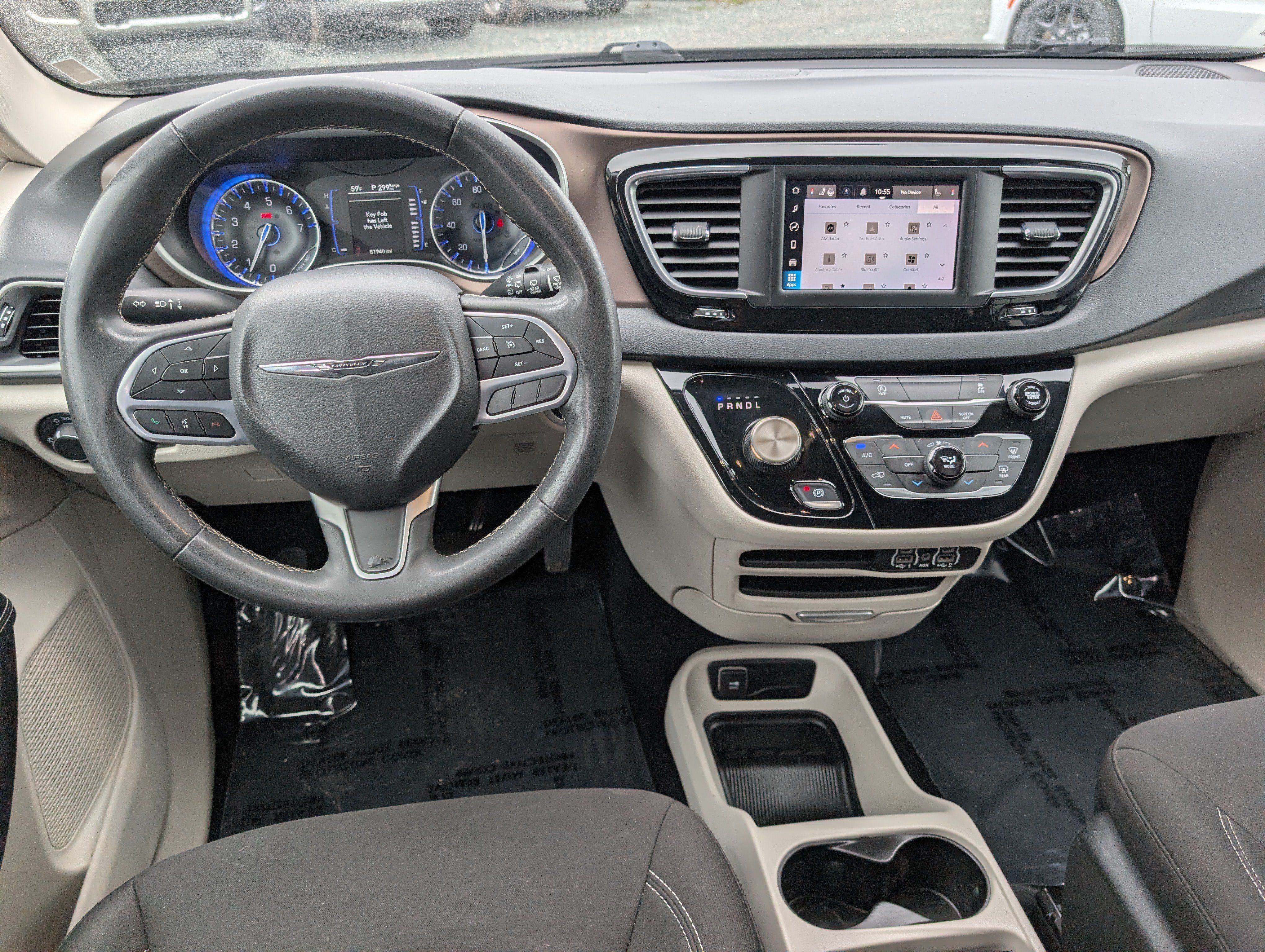 Used 2023 Chrysler Voyager LX FWD image 18