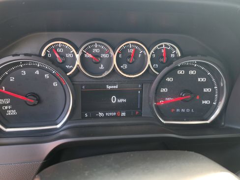 Used 2020 Chevrolet Silverado 1500 LT w/ All-Star Edition image 17