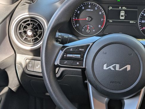 Certified 2024 Kia Forte LXS w/ LXS Technology Package image 17