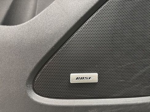 Used 2023 Chevrolet Equinox Premier AWD/4WD image 14