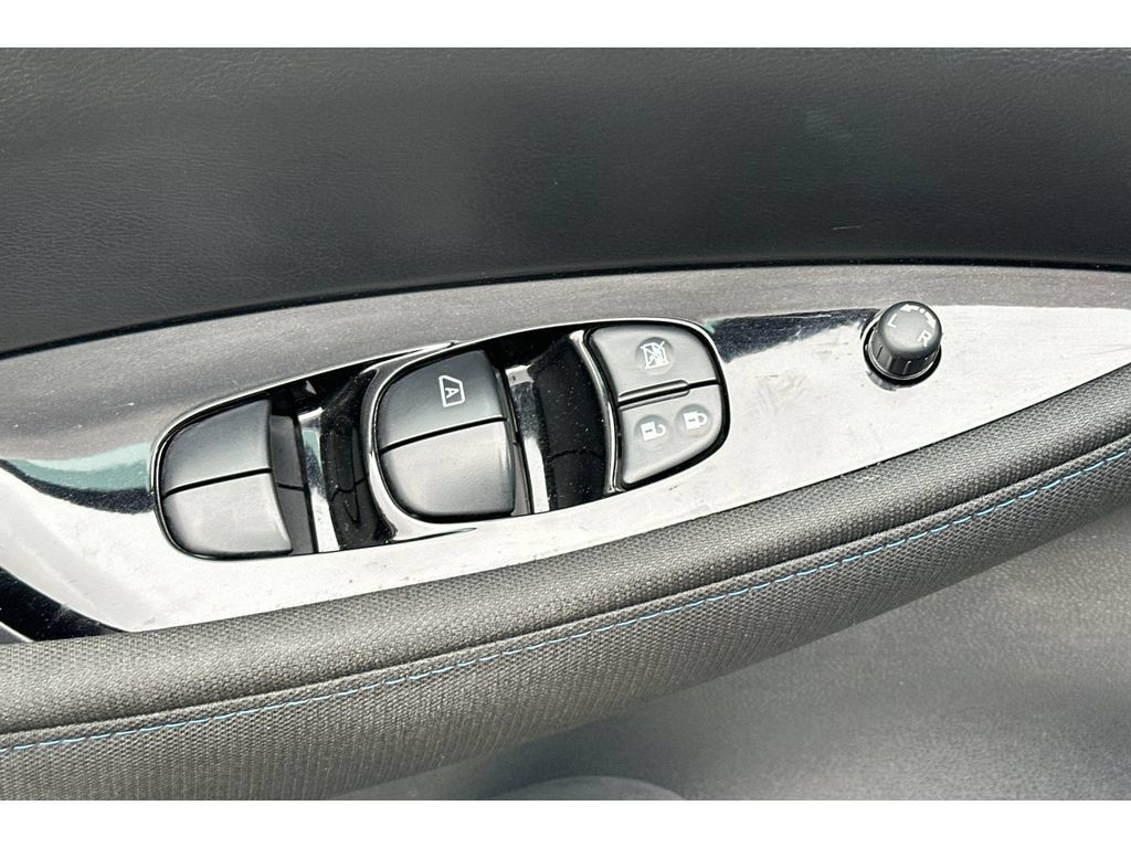 Used 2023 Nissan Leaf SV Plus FWD image 12