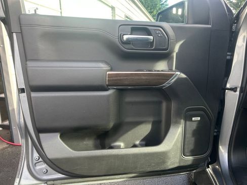 Used 2020 Chevrolet Silverado 1500 LT Trail Boss image 22