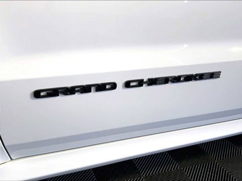 Used 2021 Jeep Grand Cherokee High Altitude AWD/4WD image 35