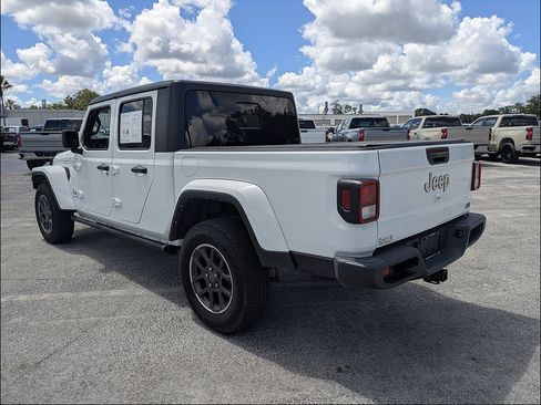 Used 2022 Jeep Gladiator Overland w/ Popular Equipment Package AWD/4WD image 7