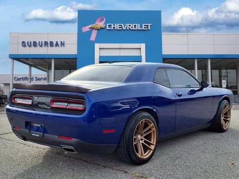 Used 2020 Dodge Challenger SXT w/ Blacktop Package image 4