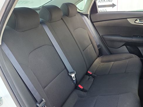Used 2020 Kia Forte LXS image 28