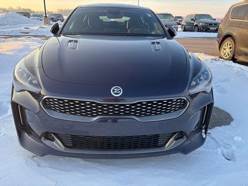 Used 2020 Kia Stinger GT image 3
