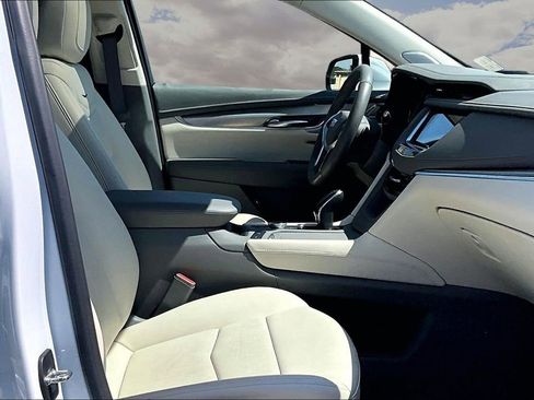 Certified 2024 Cadillac XT5 Premium Luxury w/ LPO, Floor Liner Package image 26