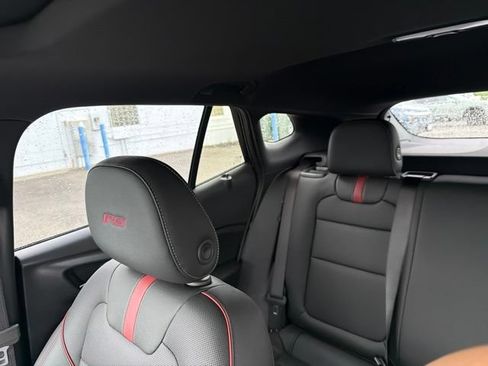 Used 2026 Chevrolet Trax RS w/ Sunroof Package FWD image 62