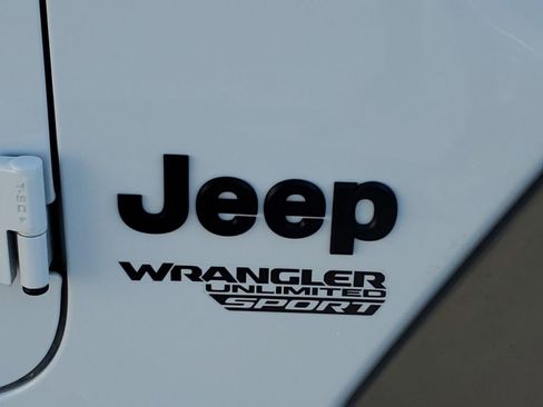 Used 2021 Jeep Wrangler Unlimited Sport image 3