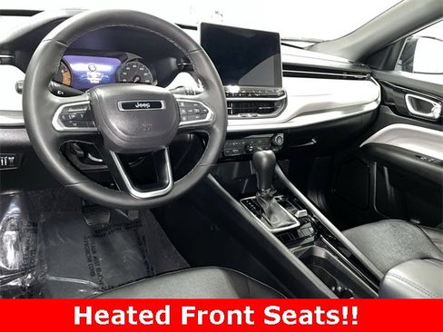 Used 2024 Jeep Compass Limited image 17