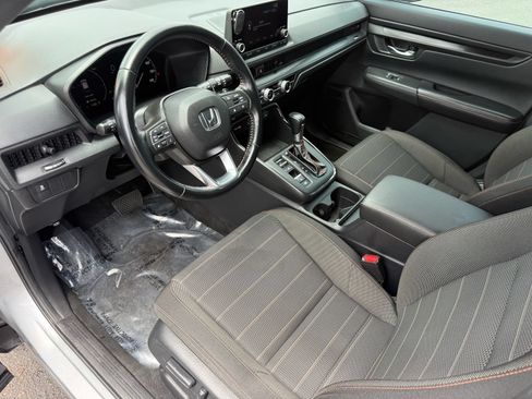 Used 2025 Honda CR-V Sport image 12