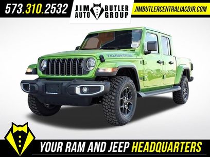 New 2025 Jeep Gladiator Sport