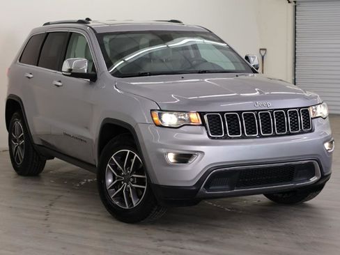 Used 2019 Jeep Grand Cherokee Limited RWD image 29