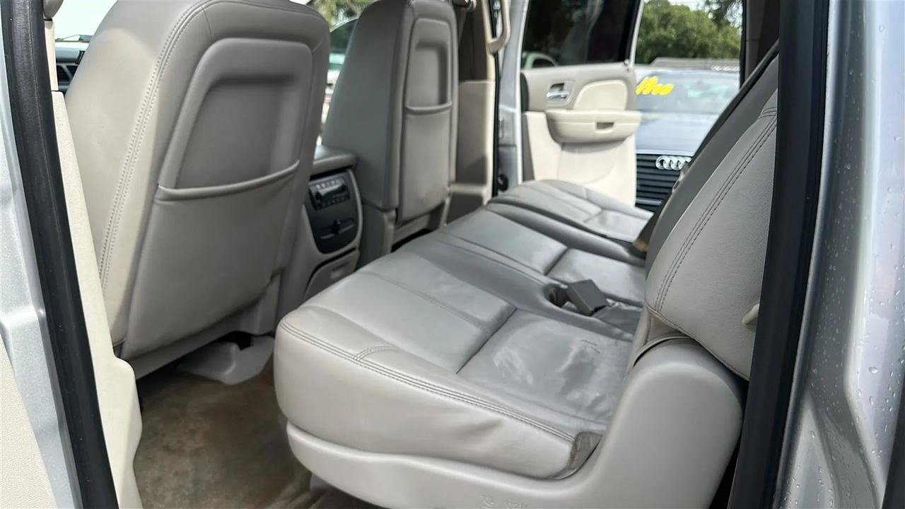 Used 2014 GMC Yukon XL SLT RWD image 26