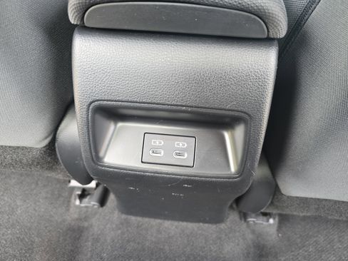 Used 2024 Toyota Corolla LE image 12