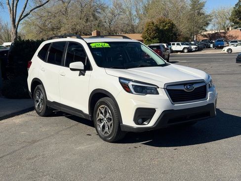 Used 2021 Subaru Forester Premium w/ Popular Package #1 image 3
