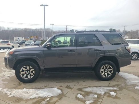 Used 2021 Toyota 4Runner TRD Off-Road Premium w/ Moonroof Package image 4