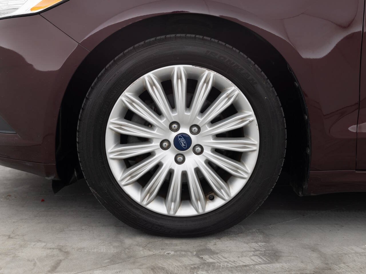 Used 2013 Ford Fusion SE FWD image 17
