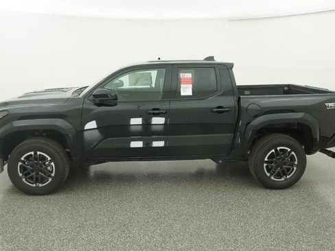 New 2025 Toyota Tacoma TRD Sport image 3