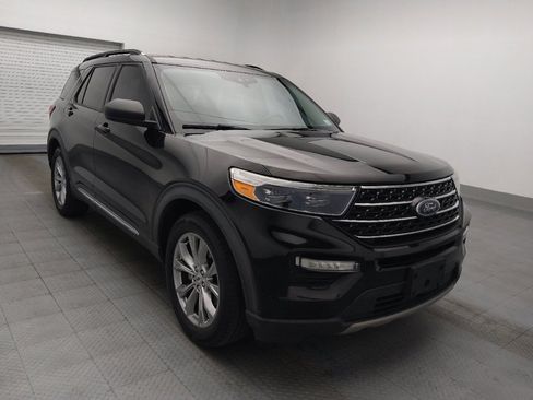 Used 2020 Ford Explorer XLT w/ Equipment Group 202A RWD image 13
