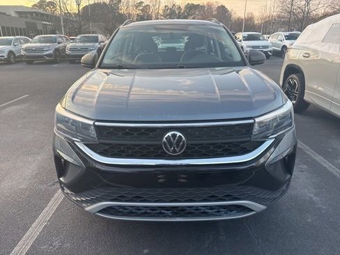 Used 2022 Volkswagen Taos S image 5