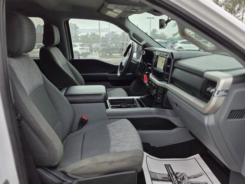 Used 2023 Ford F250 XLT w/ FX4 Off-Road Package image 14