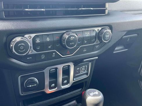 Used 2026 Jeep Wrangler Sport S AWD/4WD image 27