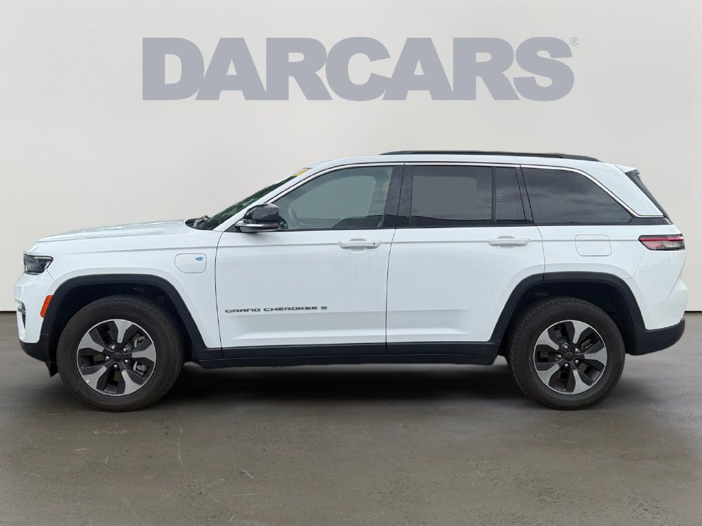 Used 2024 Jeep Grand Cherokee Limited 4xe AWD/4WD image 4