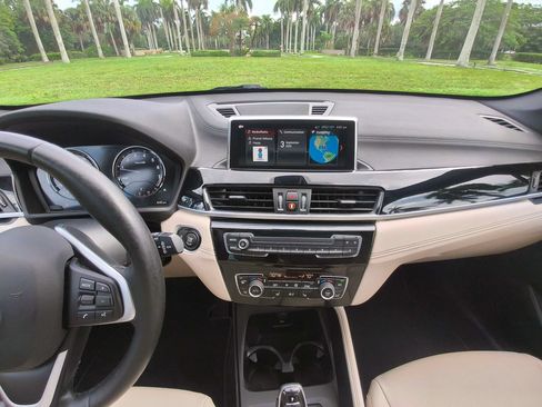 Used 2020 BMW X1 sDrive28i w/ Convenience Package FWD image 9
