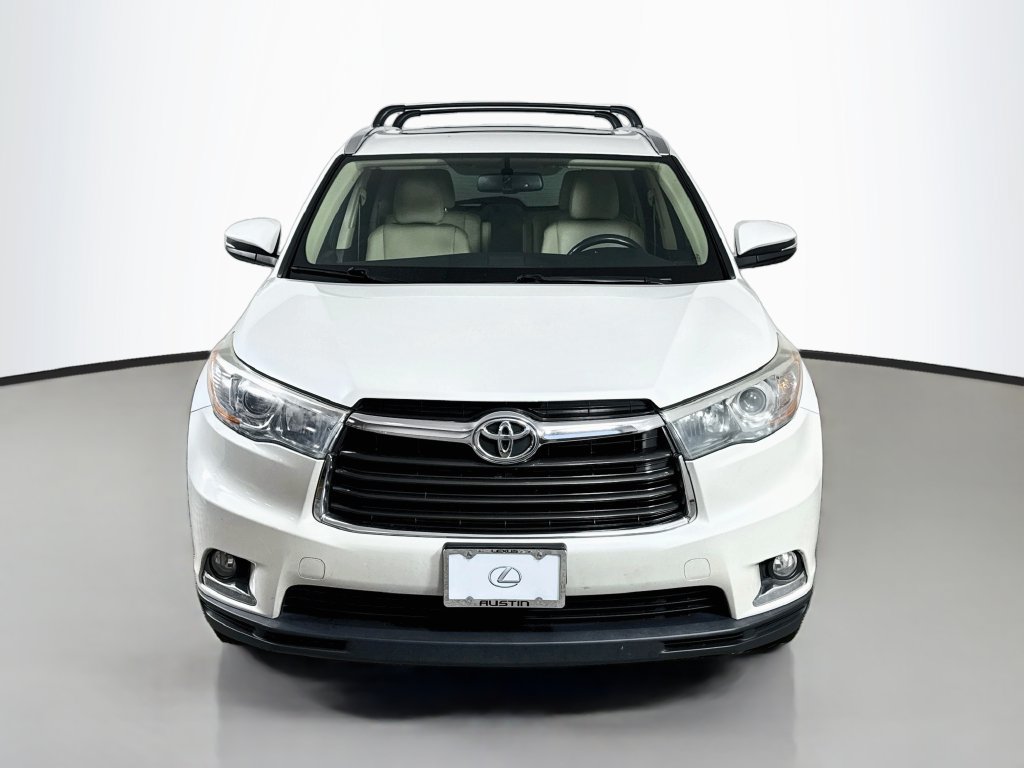 Used 2016 Toyota Highlander Limited FWD image 2