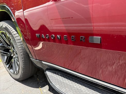 Certified 2024 Jeep Wagoneer L Series II w/ Convenience Group I AWD/4WD image 43