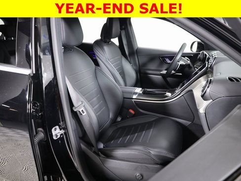 Used 2025 Mercedes-Benz GLC 300 4MATIC image 48