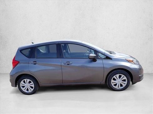 Used 2019 Nissan Versa Note SV FWD image 3
