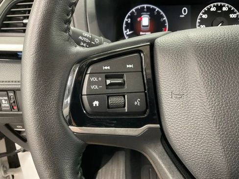 Certified 2025 Honda Odyssey Touring image 22