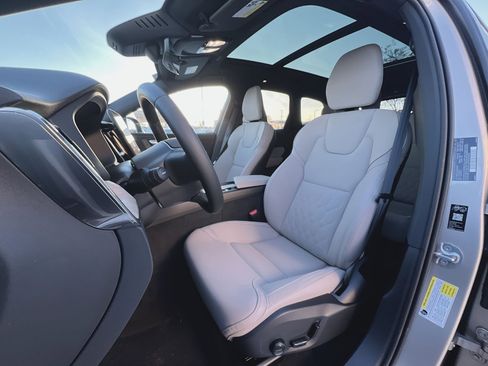 New 2026 Volvo XC60 B5 Plus w/ Protection Package Premier AWD/4WD image 13