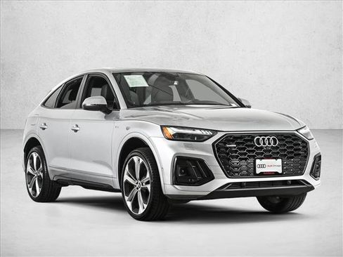 Used 2023 Audi Q5 2.0T Prestige w/ Prestige Package AWD/4WD image 3