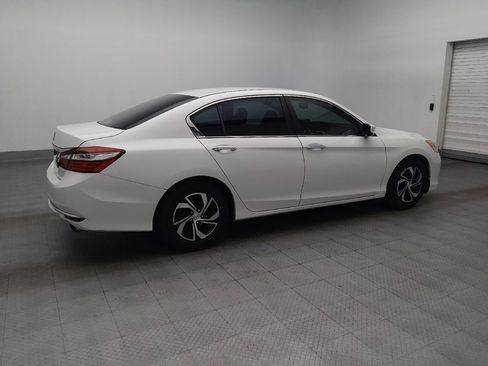 Used 2016 Honda Accord LX image 10