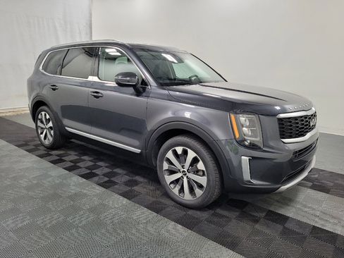 Used 2022 Kia Telluride EX w/ EX Premium Package FWD image 11