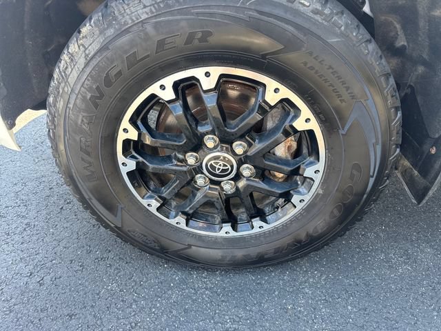 Used 2024 Toyota Tundra SR5 w/ TRD Off-Road Package AWD/4WD image 18