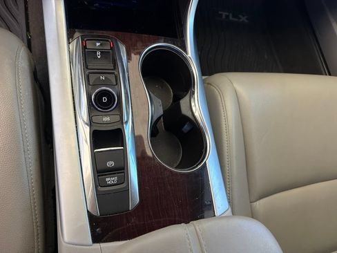 Used 2015 Acura TLX V6 FWD image 11