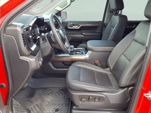 Used 2023 Chevrolet Silverado 1500 LT Trail Boss w/ LT Trail Boss Premium Package AWD/4WD image 16
